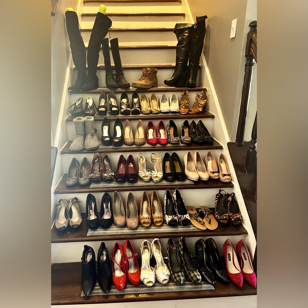 GIANT SHOE PURGE! Really nice brands, really nice shoes. Make me an offer!